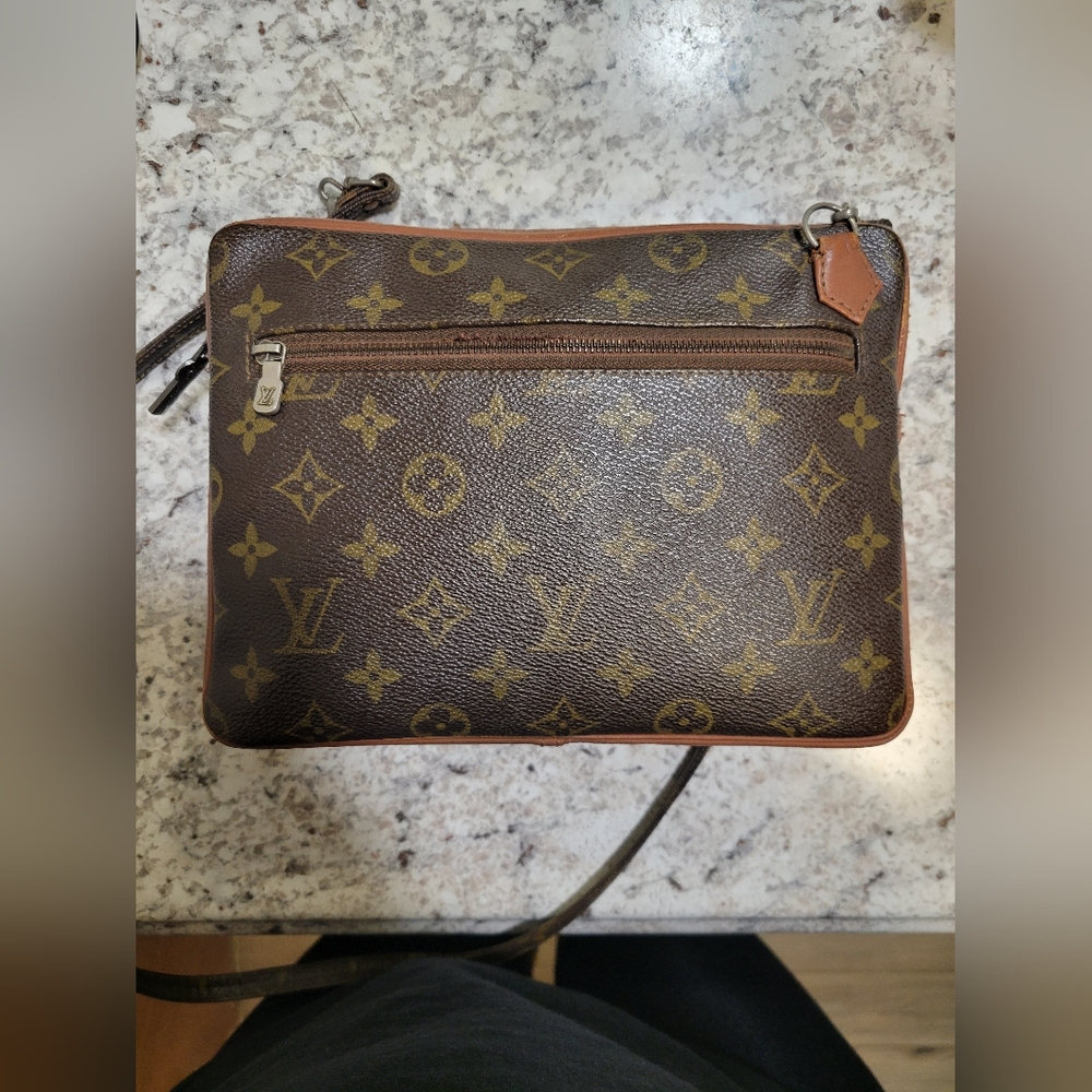 Sold! LOUIS VUITTON Monogram Bandouliere Shoulder Bag